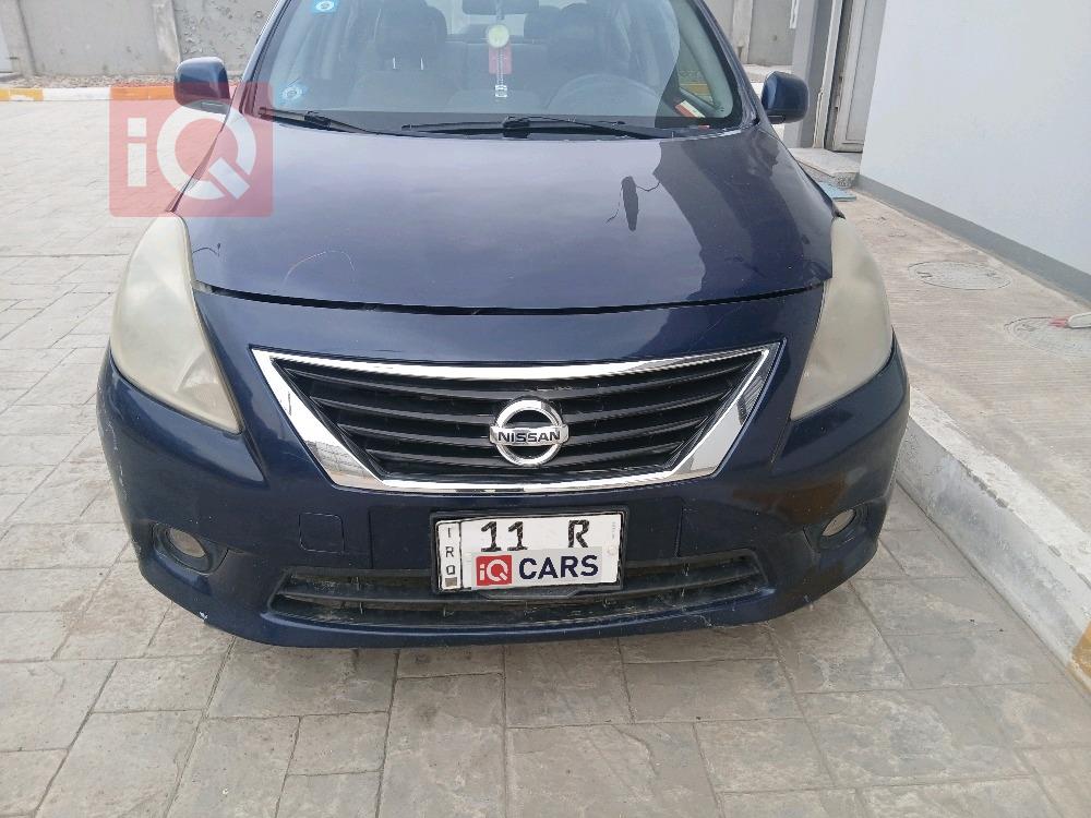 نيسان فيرسا